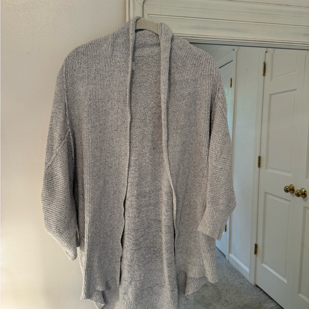 LOU & GREAY Cozy Gray Knit Cardigan